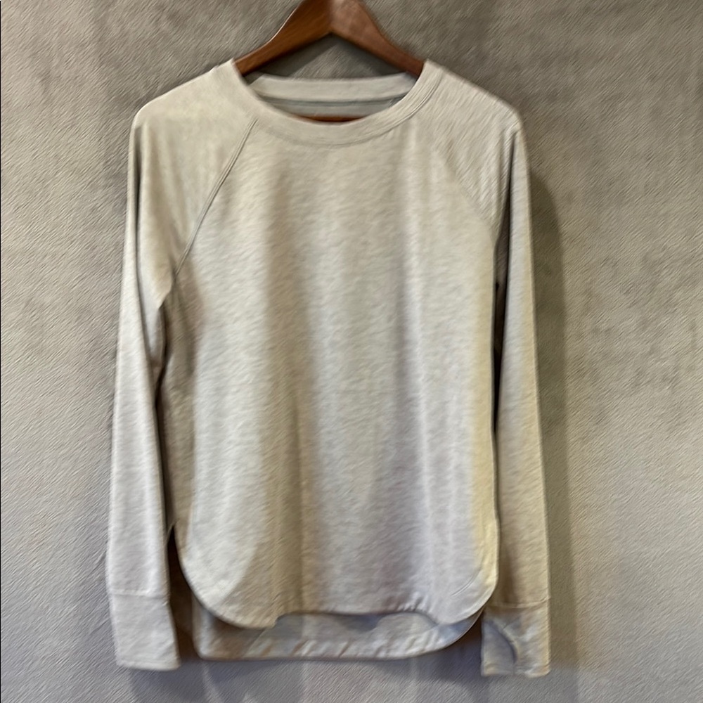 Layers Relaxed Long Sleeve w Thumbholes Sz M Workout Gym Running Walking Casual